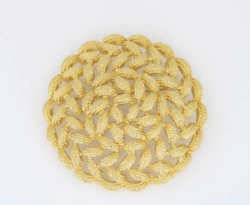 VINTAGE SIGNED MONET ROUND TEXTURED GOLD TONE BRAIDED BROOCH PIN (1 of 2)