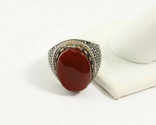 UNIQUE BALI NATURAL RED CORAL STERLING SILVER RING ,SIZE 10 ~ 12.3 GRAMS: UNIQUE BALI NATURAL RED CORAL STERLING SILVER RING ,SIZE 10 ~ 12.3 GRAMS Description Unique Bali Natural Red Coral Sterling Silver Ring Item is in great condition. May show signs of wear and/or tear. 