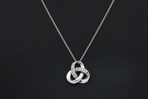 JANE SEYMORE JWBR STERLING SILVER DIAMOND TRINITY KNOT PENDANT W/ 18" NECKLACE (1 of 2)