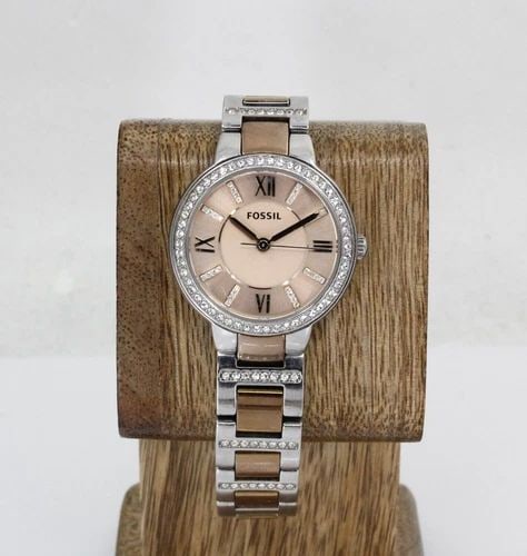 FOSSIL VIRGINIA TWO-TONE ROSE GOLD STAINLESS STEEL WATCH 30MM CASE W RHINESTONES: FOSSIL VIRGINIA TWO-TONE ROSE GOLD STAINLESS STEEL WATCH 30MM CASE W RHINESTONES Description Fossil Virginia Two-Tone Rose Gold Stainless Steel Watch 30mm Case W Rhinestones Watch is in great working 