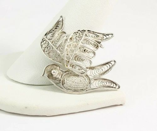 VINTAGE STERLING SILVER 800 DOVE FILIGREE BROOCH ~ 3.9 GRAMS (1 of 2)