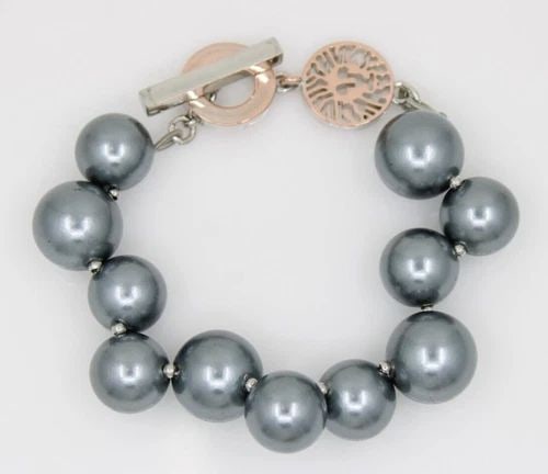 VTG ANNE KLEIN LOIN'S HEAD MEDALLION FAUX PEARL SILVER GRAY TOGGLE BRACELET 7 " (1 of 2)