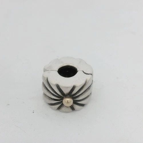 PANDORA STERLING SILVER & 14K GOLD SUNBURST CLIP SPACER CHARM 790216: PANDORA STERLING SILVER & 14K GOLD SUNBURST CLIP SPACER CHARM 790216 Description Pandora Sterling Silver & 14k Gold Sunburst Clip Spacer Charm Item is in good condition. May show signs of wear and/or 
