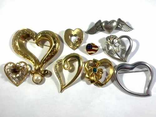 LOT OF 9 RARE VINTAGE PINS BROOCHES SILVER AND GOLD HEARTS AVON, R.D.C., ETC. (1 of 2)