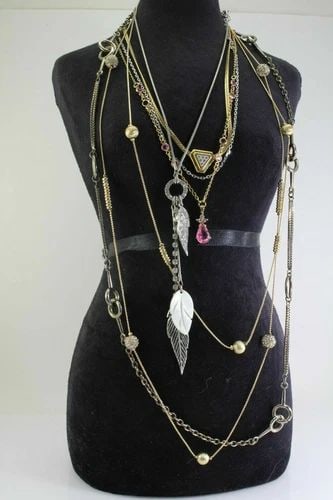LOT OF 6 NECKLACES: 2 GOLD TONE AVON, GOLD/SILVER TONE GUESS, SWAROUSKI,& ALFANI (1 of 2)