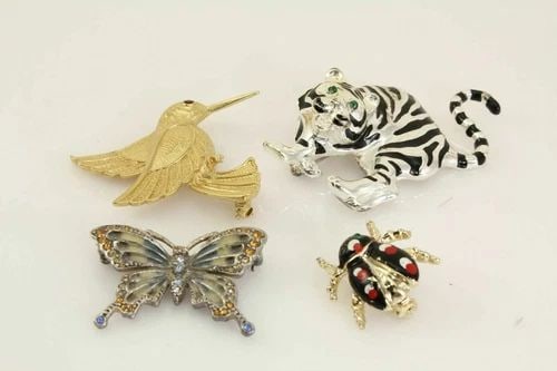 LOT OF 4 MIXED ANIMAL BROOCHES: BIRD, MONET BUTTERFLY, LADYBUG, & TIGER FS (1 of 2)