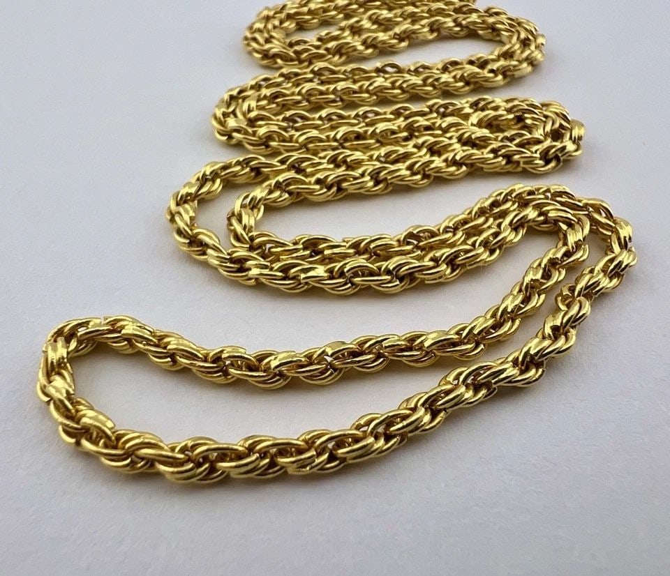 ANTIQUE OLD CHINESE 23K-24K SOLID YELLOW GOLD TWIST ROPE NECKLACE 35G - 25.5": Antique Old CHINESE 23K-24K Solid Yellow Gold Twist Rope Necklace 35g - 25.5" Size: 25.5" Long Tip To Tip Metal: 23K-24k Yellow Gold - Halmarked 99 Weight is 35.0 Grams on my scale Amazing Antique 3mm