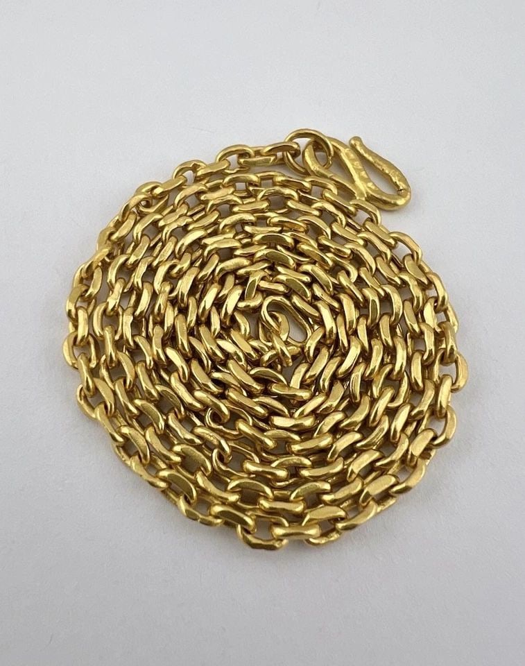 ANTIQUE OLD CHINESE 23K-24K SOLID YELLOW GOLD LINK NECKLACE 31.8G - 22.5": Antique Old CHINESE 23K-24K Solid Yellow Gold Link Necklace 31.8g - 22.5" Size: 22.5" Long Tip To Tip Metal: Test Around 23K-24k Yellow Gold (High Kt Gold) Weight is 31.8 Grams on my scale Amazing Ant