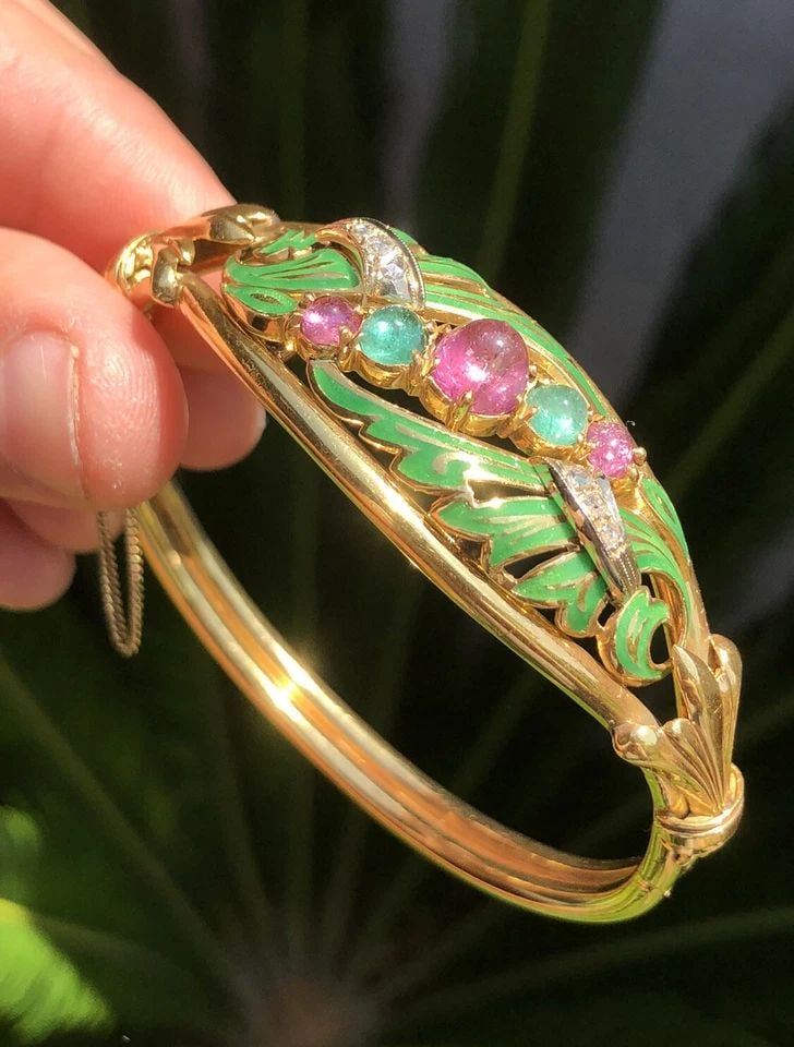 VICTORIAN ART NOUVEAU 18K GOLD ROSE CUT DIAMOND TOURMALINE EMERALD BRACELET 34G: VICTORIAN ART NOUVEAU 18K GOLD ROSE CUT DIAMOND TOURMALINE EMERALD BRACELET 34G Fine French Victorian Art Nouveau 18k Gold Rose Cut Diamond Tourmaline Emerald Bangle Bracelet Wearable Length is Around