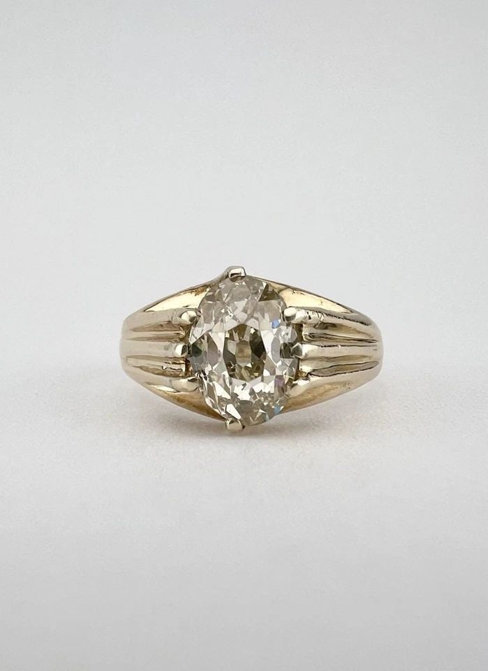 GIA - ANTIQUE 1.75CT OLD EURO OVAL CUT DIAMOND SOLITAIRE ENGAGEMENT 9K GOLD RING: GIA - ANTIQUE 1.75CT OLD EURO OVAL CUT DIAMOND SOLITAIRE ENGAGEMENT 9K GOLD RING GIA Antique 1.75ct Old European Oval Cut Diamond Solitaire Engagement 9k Gold Ring Ring Size: 7.25 - Can Be Resized Wei