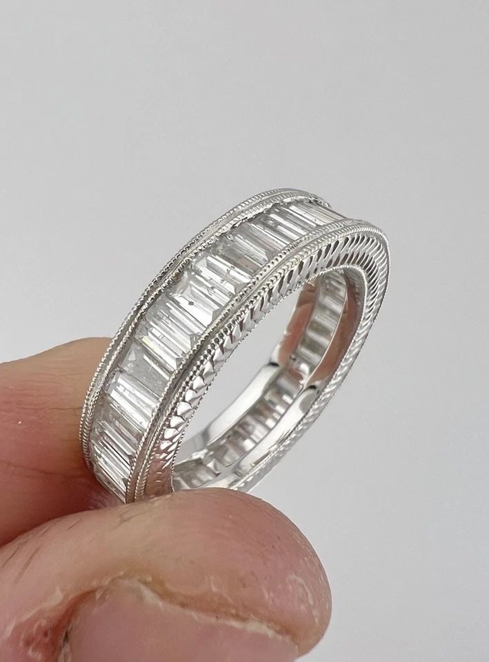 DESIGNER 18K WHITE GOLD 2.70CT BAGUETTE CUT DIAMOND ETERNITY BAND RING SZ 6.25 (1 of 2)
