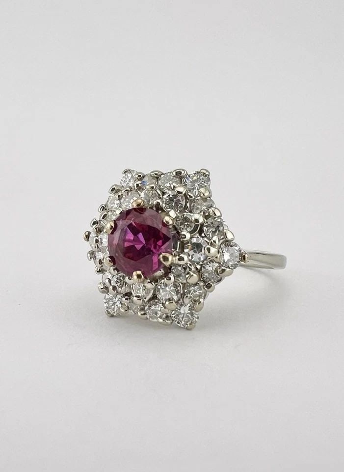 VTG 14K WHITE GOLD 1CT BURMA RUBY & 1.00CT DIAMOND CLUSTER COCKTAIL STAR RING: Vtg 14K White Gold 1ct Burma Ruby & 1.00ct Diamond Cluster Cocktail Star Ring Ring Size: 6.75 - Can Be Resized Weight is 5.0 Grams on my scale Metal: 14k White Gold - Hallmarked Amazing Natural Ruby's