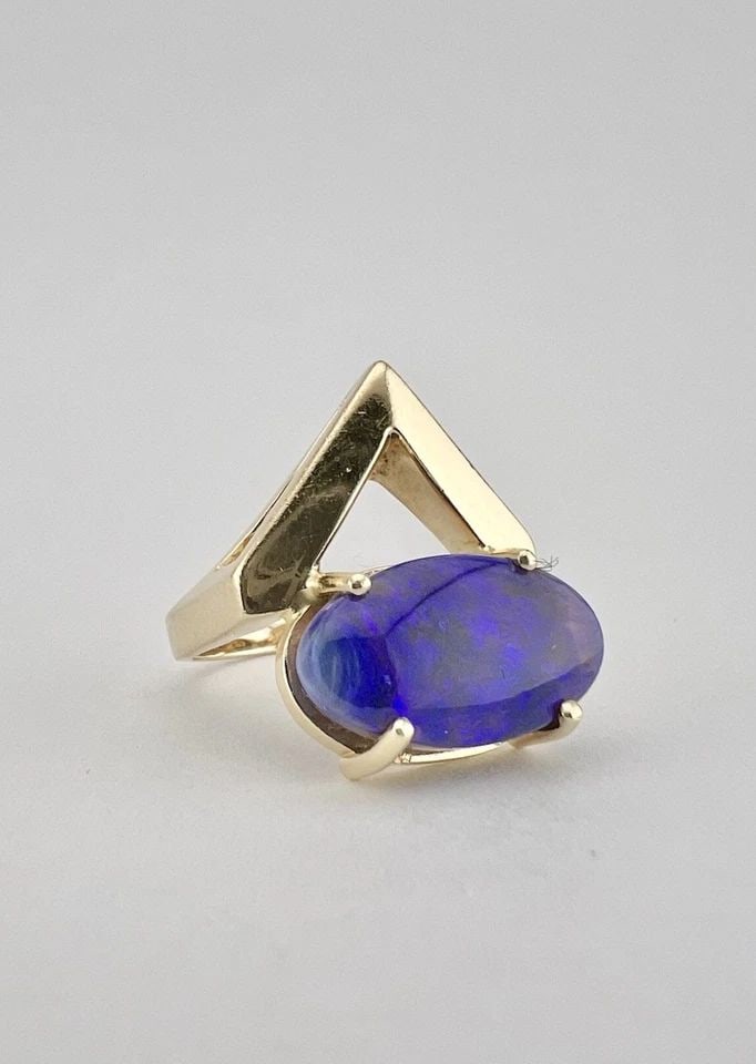 MODERNIST 14K YELLOW GOLD NATURAL AUSTRALIAN LIGHTNING RIDGE BLACK OPAL RING (1 of 2)