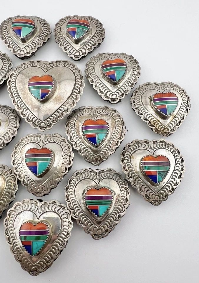 VTG NAVAJO STERLING SILVER FLUSH MULTI GEMS 15 STAMPED HEART CONCHO BELT 220G (1 of 2)