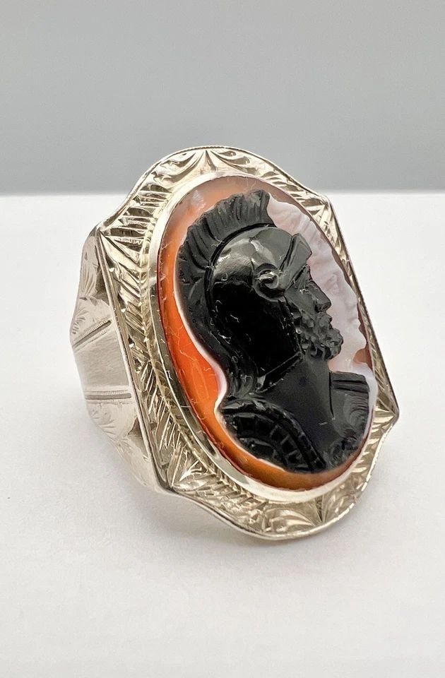 ANTIQUE 10K WHITE GOLD HARDSTONE AGATE DOUBLE CAMEO ENGRAVED MEN'S RING -16.3G (1 of 2)