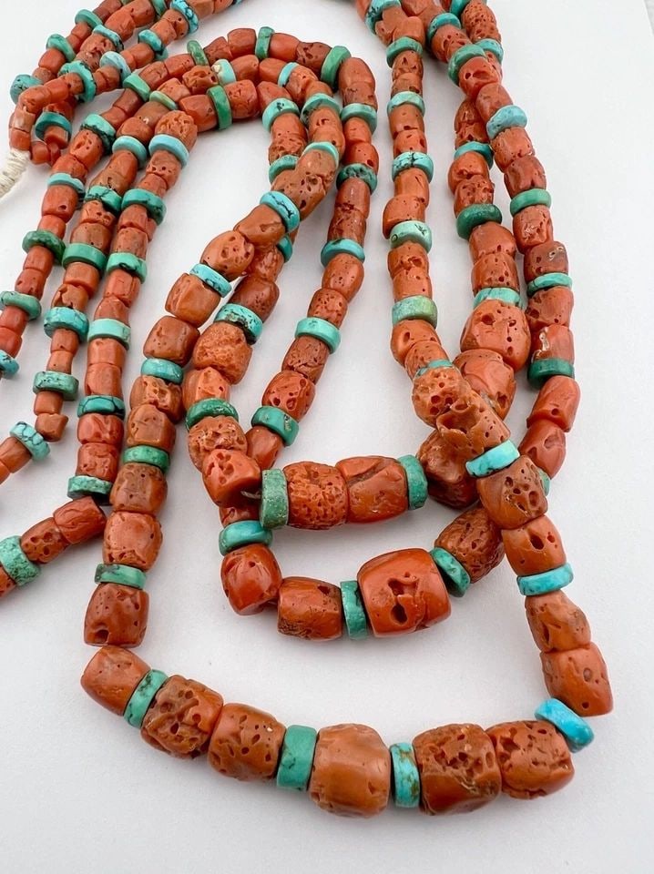 HUGE 254.5G OLD SANTO DOMINGO KEWA CORAL & TURQUOISE HEISHI 3 STAND NECKLACE 33": HUGE 254.5G OLD SANTO DOMINGO KEWA CORAL & TURQUOISE HEISHI 3 STAND NECKLACE 33" MASSIVE 254.5g Old Santo Domingo Kewa RED Coral & Turquoise Heishi 3 Stand Necklace 33" Size: Around 33" Long - No Clas