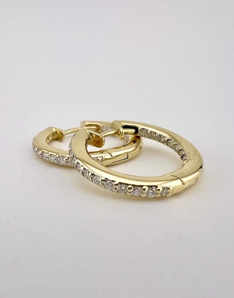 DESIGNER 14K YELLOW GOLD .63TCW DIAMOND INSIDE OUT 3/4" HOOP POST EARRINGS -6.3G (1 of 2)