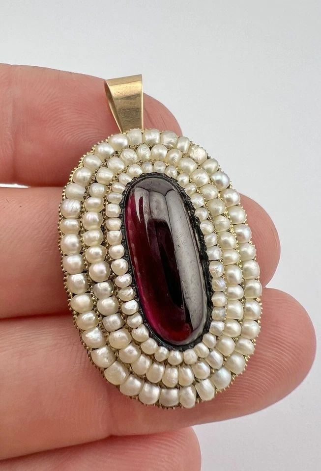 ANTIQUE VICTORIAN YELLOW GOLD NATURAL BOHEMIAN GARNET & SEED PEARL PENDANT: ANTIQUE VICTORIAN YELLOW GOLD NATURAL BOHEMIAN GARNET & SEED PEARL PENDANT Antique Victorian Yellow Gold Natural Bohemian Garnet & Seed Pearl Pendant Size: 1 5/8" Tall With bail By About 1" Wide And A