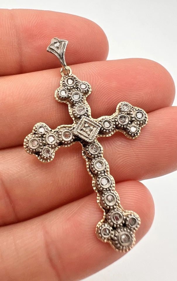 ANTIQUE GEORGIAN YELLOW GOLD & SILVER TOPPED ROSE CUT DIAMONDS CROSS PENDANT: ANTIQUE GEORGIAN YELLOW GOLD & SILVER TOPPED ROSE CUT DIAMONDS CROSS PENDANT Antique Georgian Yellow Gold & Silver Topped Rose Cut Diamonds Cross Pendant Size: Just Under 2" Tall With bail By 1 1/8" W