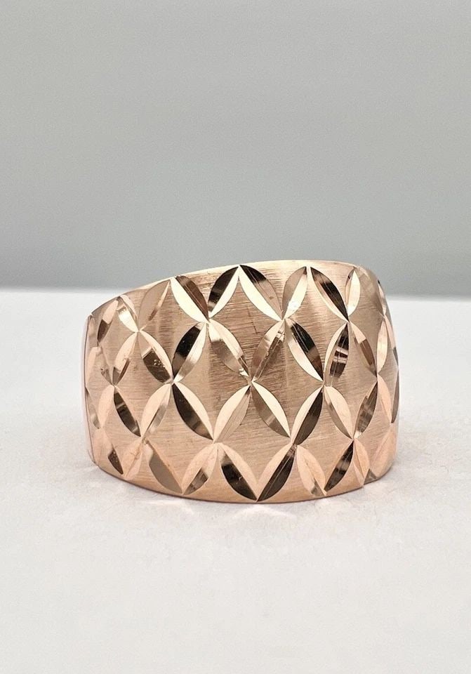 DESIGNER 14K ROSE GOLD DIAMOND CUT CRISS CROSS PATTERN WIDE RING (1 of 2)