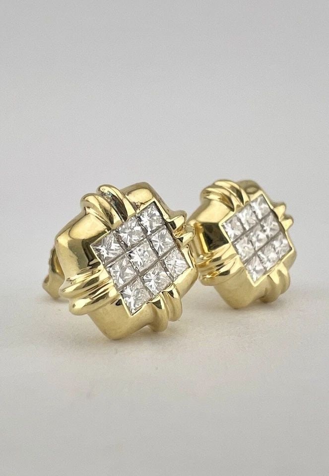LEVIAN 18K YELLOW GOLD INVISIBLE SET PRINCESS CUT DIAMOND POST EARRINGS: LEVIAN 18K YELLOW GOLD INVISIBLE SET PRINCESS CUT DIAMOND POST EARRINGS LeVian 18k Yellow Gold Invisible Set Princess Cut Diamond Post Earrings Size: 3/8" (10.5mm) Tall & Wide Metal: 18k Yellow Gold -