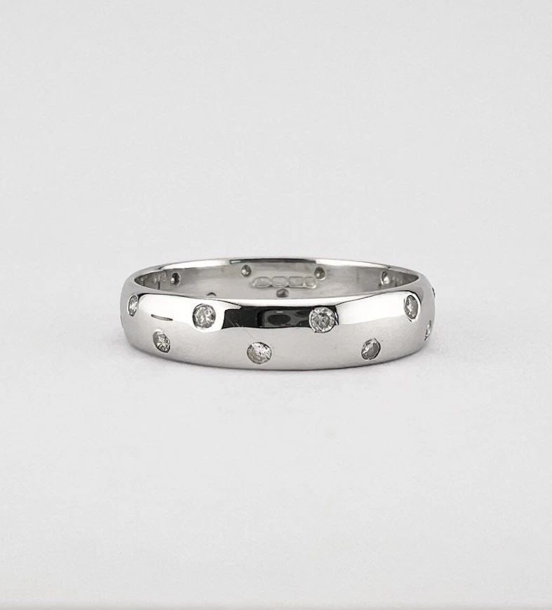 ENGLISH 18K WHITE GOLD .20CT DIAMOND ETERNITY WEDDING STACKABLE BAND RING (1 of 2)
