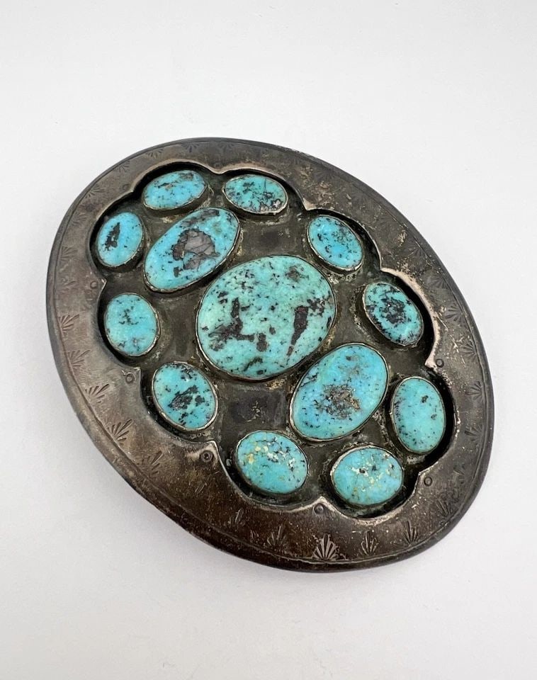 4.25" VTG NAVAJO STERLING SILVER MORENCI TURQUOISE SHADOWBOX BELT BUCKLE -104.5G: HUGE 4.25" Vtg Navajo Sterling Silver Morenci Turquoise Shadowbox Belt Buckle -104.5g Size: 4 1/4" Wide By 3 1/4" Tall Weight is 104.5 Grams on my scale Metal: Sterling Silver Amazing Stamped & Shadow