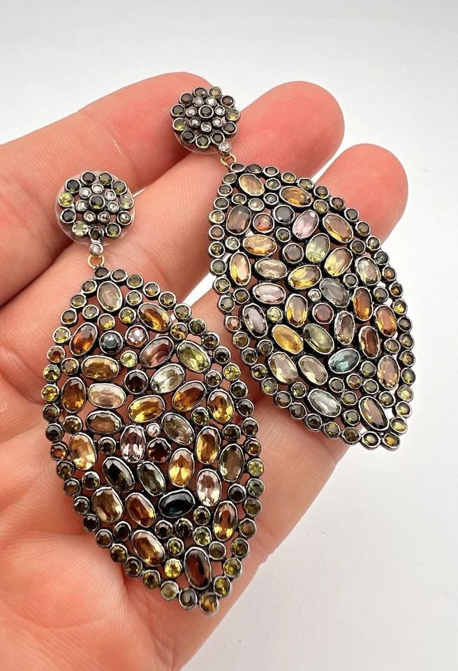 VINTAGE 18K YELLOW GOLD & STERLING SILVER NATURAL MULTI COLOR SAPPHIRE EARRINGS: VINTAGE 18K YELLOW GOLD & STERLING SILVER NATURAL MULTI COLOR SAPPHIRE EARRINGS Vintage 18K Yellow Gold & Sterling Silver Natural Multi Color Sapphire Earrings Size: Over 2 1/2" Tall By Almost 1 1/4" 
