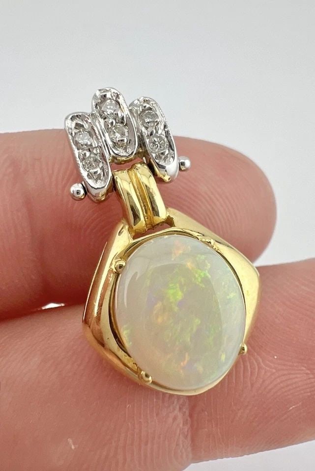 FINE DESIGNER 18K YELLOW & WHITE GOLD AUSTRALIAN FIRE OPAL & DIAMOND PENDANT (1 of 2)