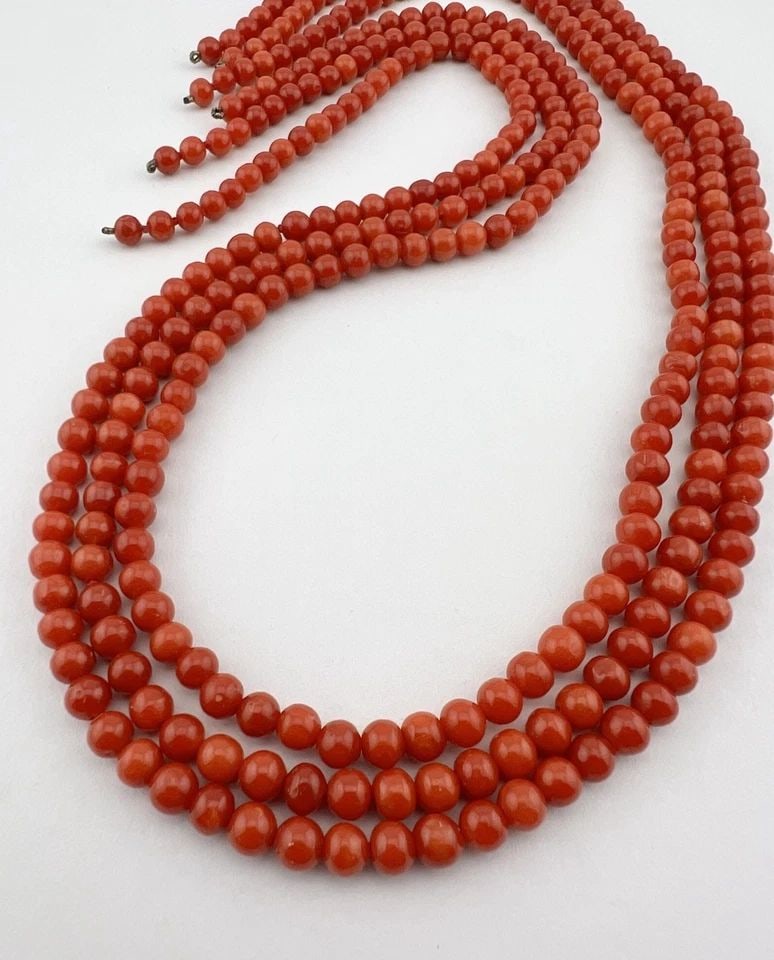 3) NATURAL RED MEDITERRANEAN SARDINIA CORAL 4MM -5MM LOOSE STRAND NECKLACE (1 of 2)