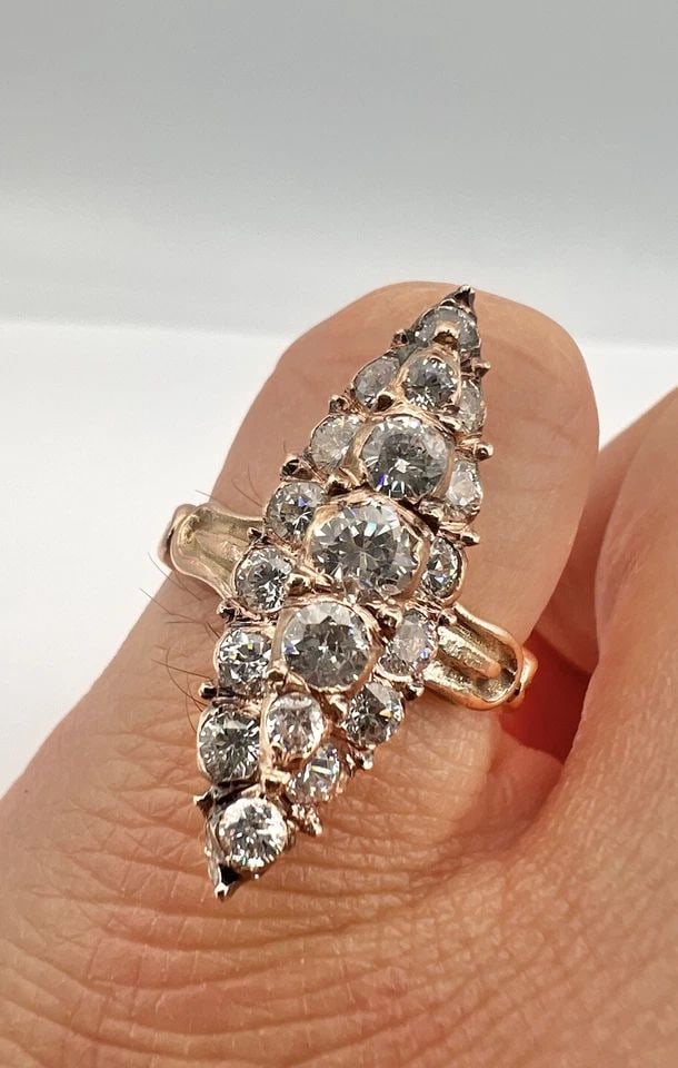 ANTIQUE VICTORIAN ROSE GOLD OLD CUT CZ? NAVETTE COCKTAIL RING: ANTIQUE VICTORIAN ROSE GOLD OLD CUT CZ? NAVETTE COCKTAIL RING Antique Victorian Rose Gold Old Cut CZ? Navette Cocktail Ring Size: 7.25 - Can Be Resized Total Weight is 5.7 Grams on my scale Metal: Rou