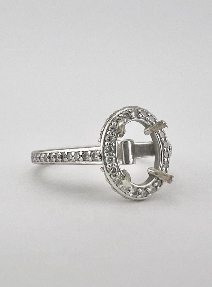 14K WHITE GOLD SEMI MOUNT HOLDS 1.00CT OVAL DIAMOND ENGAGEMENT RING MOUNTING (1 of 2)