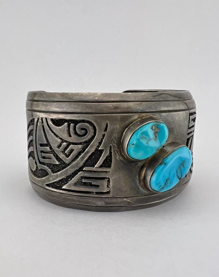 VTG MARK YAZZIE NAVAJO STERLING SLEEPING BEAUTY TURQUOISE OVERLAY CUFF BRACELET: VTG MARK YAZZIE NAVAJO STERLING SLEEPING BEAUTY TURQUOISE OVERLAY CUFF BRACELET Vtg Mark Yazzie Navajo Sterling Silver Sleeping Beauty Turquoise Overlay Cuff Bracelet Cuff is 5 1/2" tip to Tip and has