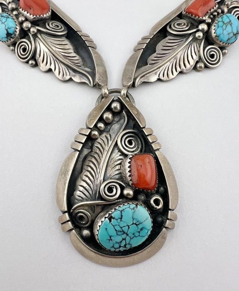 VTG JUAN MARTINEZ ZUNI STERLING SILVER TURQUOISE CORAL BIB COLLAR NECKLACE 76.5G (1 of 2)
