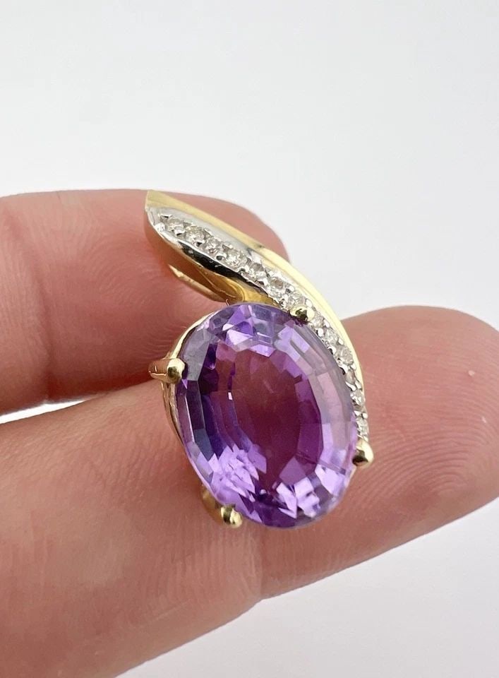 DESIGNER 14K YELLOW GOLD NATURAL FACETED AMETHYST & DIAMOND ACCENT PENDANT (1 of 2)