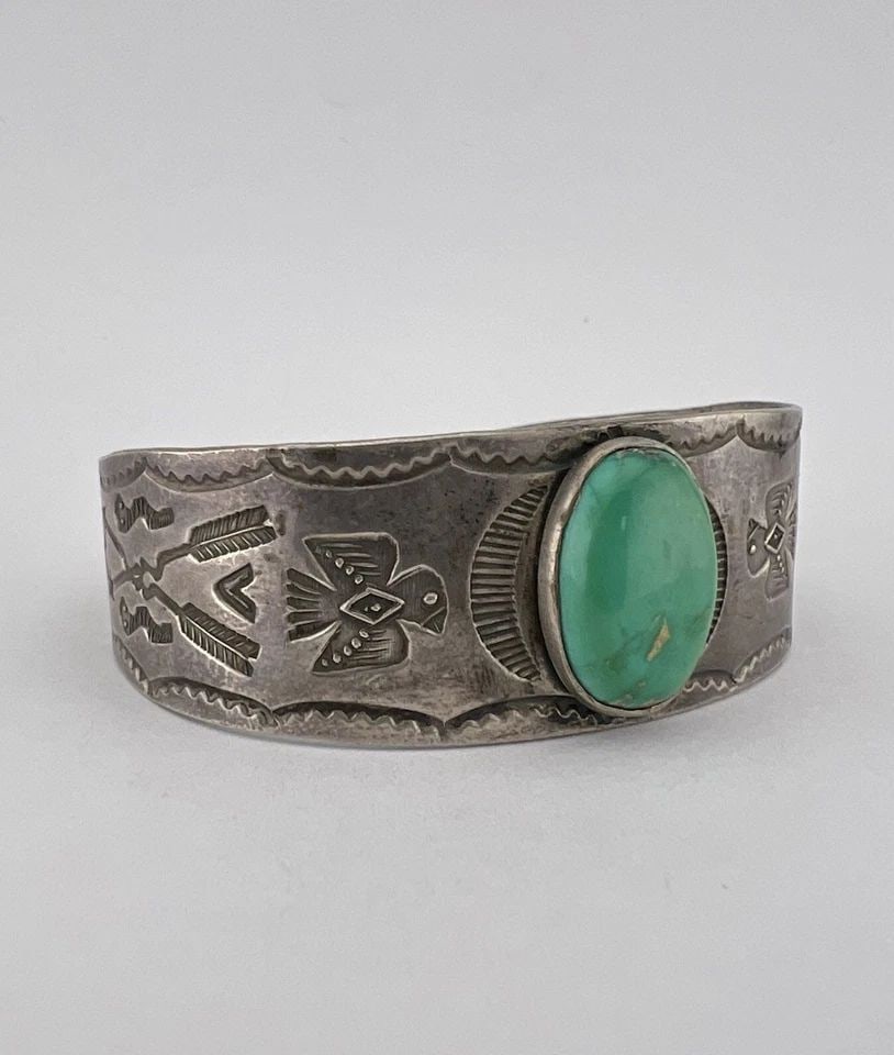 1940'S FRED HARVEY NAVAJO STERLING TURQUOISE STAMPED THUNDERBIRD CUFF BRACELET (1 of 2)