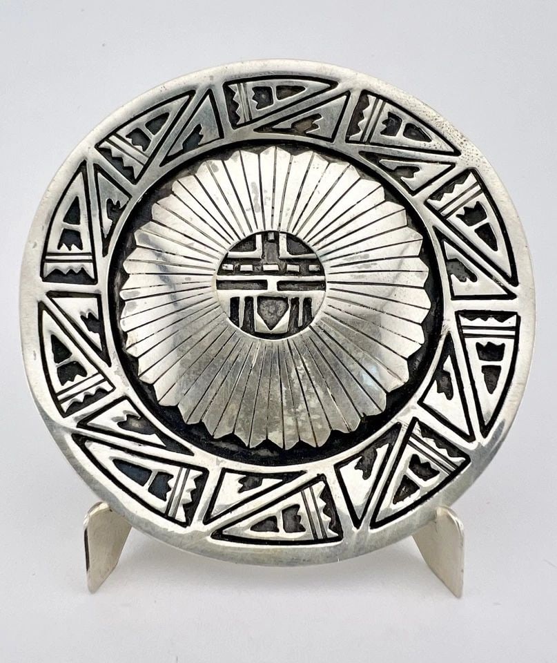 RARE VTG NAVAJO STERLING SILVER DETAILED SUNFACE OVERLAY 2 5/8" PLATE & STAND #2 (1 of 2)