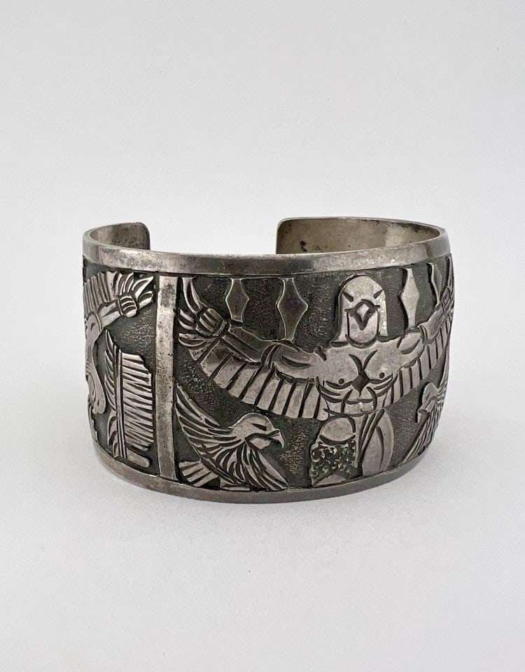 RARE ERVIN TSOSIE NAVAJO STERLING SILVER EAGLE DANCER KACHINA WIDE CUFF BRACELET: RARE ERVIN TSOSIE NAVAJO STERLING SILVER EAGLE DANCER KACHINA WIDE CUFF BRACELET RARE Ervin Tsosie Navajo Sterling Silver Eagle Dancer Kachina Wide Cuff Bracelet Cuff is 5 1/2" Tip to Tip and has a 1 