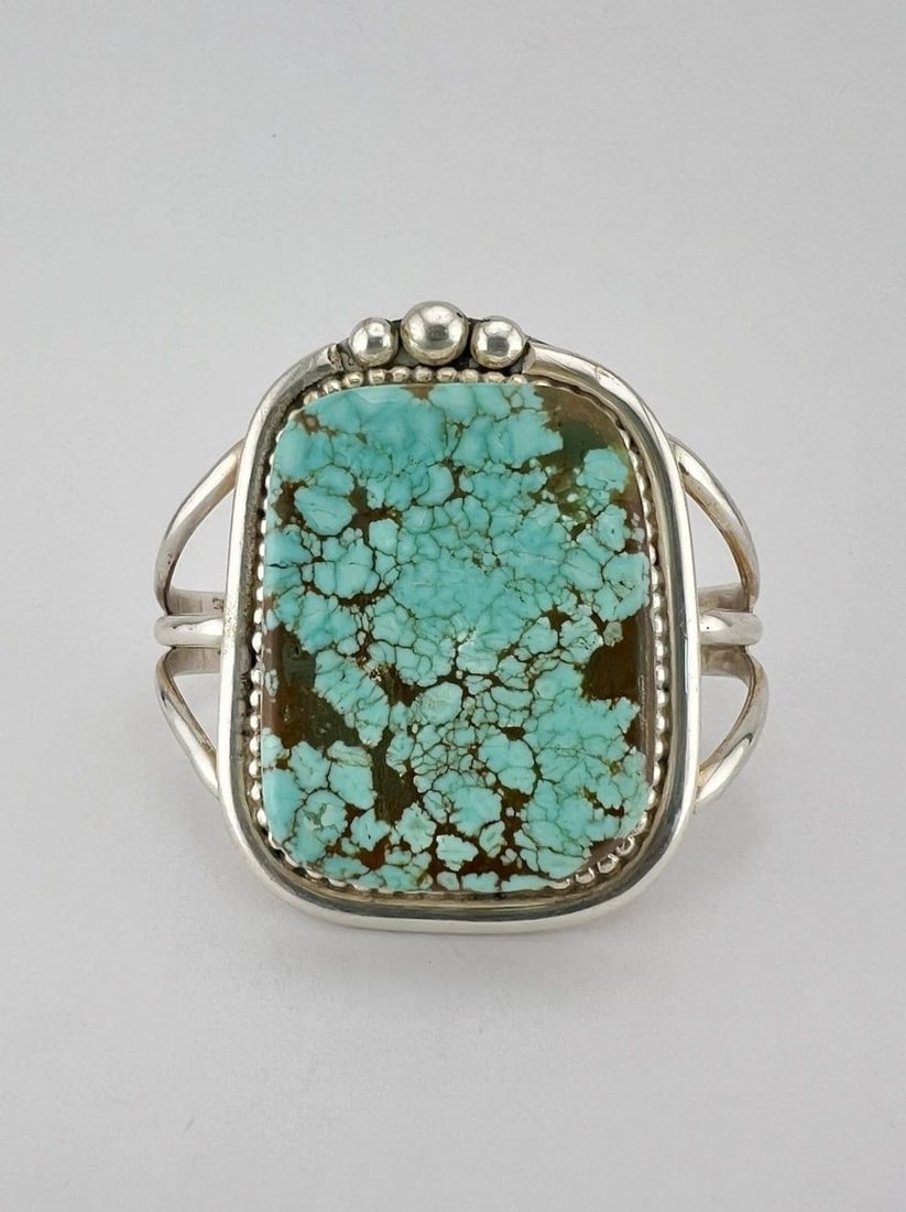 VINTAGE NAVAJO STERLING SILVER NATURAL SPIDERWEB #8 TURQUOISE CUFF BRACELET 59G: Vintage Navajo Sterling Silver Natural Spiderweb #8 Turquoise Cuff Bracelet 59g Cuff is 5" tip to Tip and has a 1" Wide Adjustable Gap Cuff Is 2" Wide In the Center Weight is 59.0 Grams on my scale Te