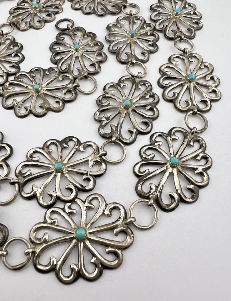 VTG NAVAJO SANDCAST STERLING SILVER TURQUOISE OVAL CONCHO LINK BELT 35" - 98.5G: VTG NAVAJO SANDCAST STERLING SILVER TURQUOISE OVAL CONCHO LINK BELT 35" - 98.5G Vtg Navajo Sandcast Sterling Silver Turquoise Oval Concho Link Belt 35" - 98.5g Belt Size: 35" - Tip To Tip - Adjustable