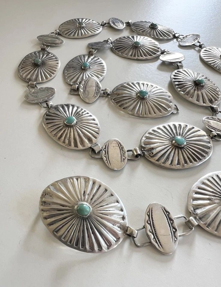 1940 FRED HARVEY ERA NAVAJO COIN SILVER TURQUOISE WOMENS CONCHO BELT 29.5"-87.8G: 1940 FRED HARVEY ERA NAVAJO COIN SILVER TURQUOISE WOMENS CONCHO BELT 29.5"-87.8G 1940's Fred Harvey Era Navajo Coin Silver Turquoise Women's Concho Belt 29.5"-87.8g Belt is 29.5" Long Tip To Tip Buckl
