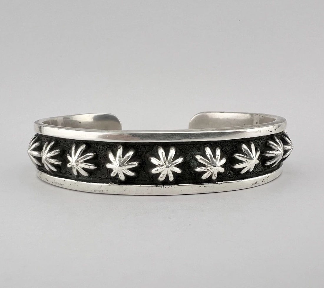 ERNEST RANGEL NAVAJO STERLING SILVER CAST STAR MEN'S CUFF BRACELET 69G (1 of 2)