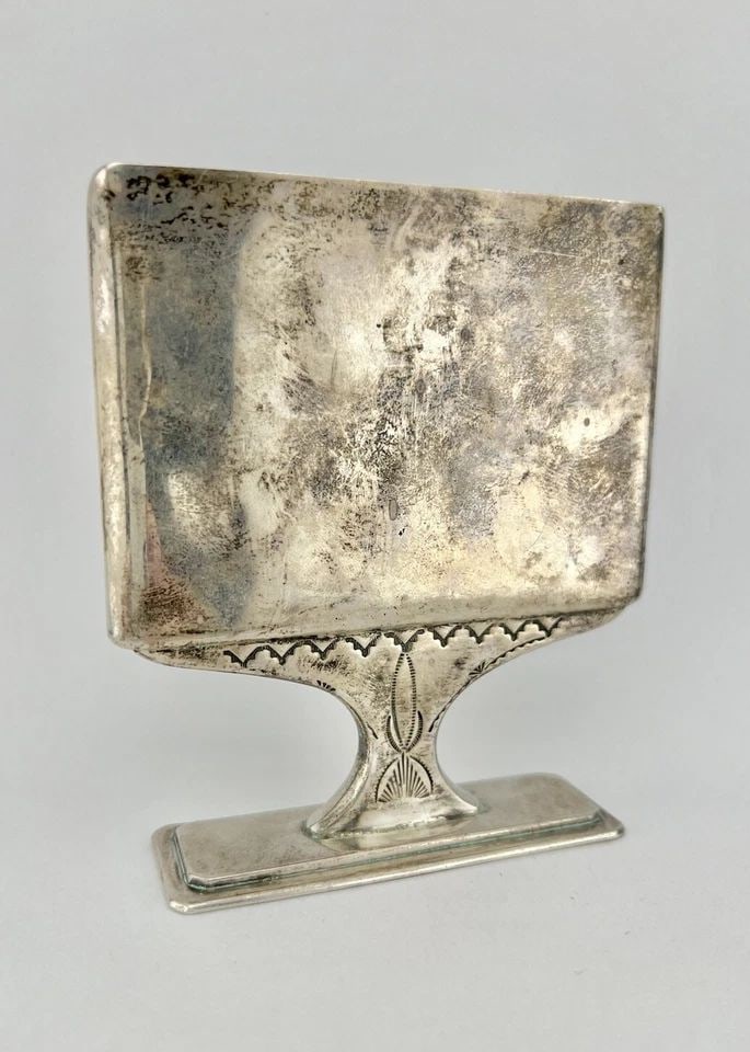 VINTAGE UNUSUAL EARLY NAVAJO STERLING SILVER STAMPED CARD NAPKIN HOLDER -150.8G (1 of 2)