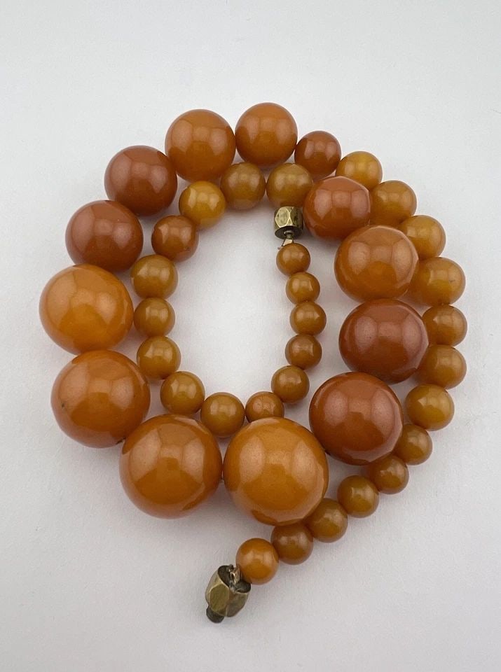 ANTIQUE BUTTERSCOTCH EGG YOLK BALTIC AMBER SWIRL ROUND BEAD NECKLACE 18.5"-58G (1 of 2)
