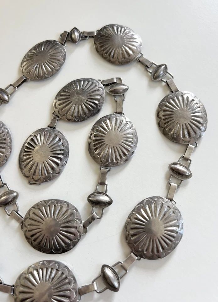 1940'S FRED HARVEY ERA NAVAJO COIN SILVER STAMPED WOMEN'S CONCHO BELT 32" -80.7G: 1940'S FRED HARVEY ERA NAVAJO COIN SILVER STAMPED WOMEN'S CONCHO BELT 32" -80.7G 1940's Fred Harvey Era Navajo Coin Silver Stamped Women's Concho Belt 32" -80.7g Belt is 35" Long Tip To Tip Buckle/ Co