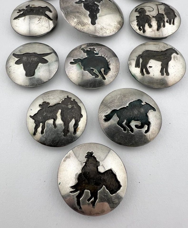 VTG NAVAJO STERLING SILVER COWBOY RODEO BULL SOUTHWEST OVERLAY 12 CONCHO BELT (1 of 2)