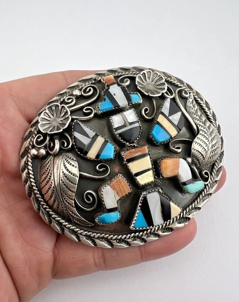VINTAGE NAVAJO STERLING SILVER FLUSH MULTI GEMSTONE KNIFEWING BELT BUCKLE 3.5": VINTAGE NAVAJO STERLING SILVER FLUSH MULTI GEMSTONE KNIFEWING BELT BUCKLE 3.5" Vintage Navajo Sterling Silver Flush Multi Gemstone Knifewing Belt Buckle 3.5" Size: Around 3 1/2" Wide By 2 7/8" Tall We