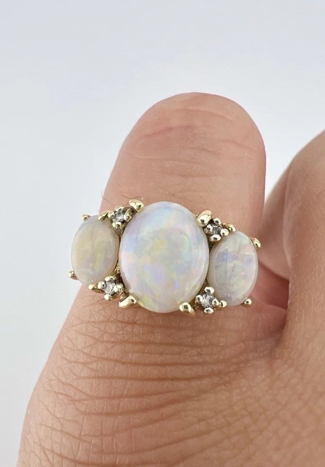 DESIGNER 14K YELLOW GOLD NATURAL AUSTRALIAN FIRE OPAL & DIAMOND 3 STONE RING (1 of 2)