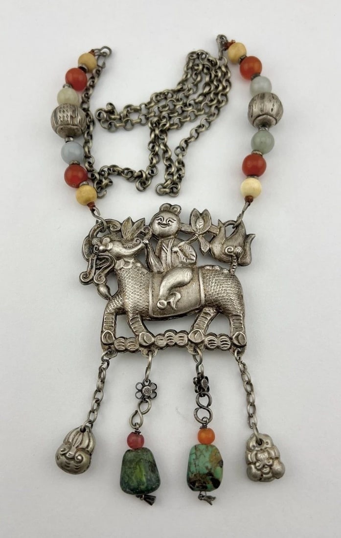 ANTIQUE QING DYNASTY CHINESE SILVER ORNATE DESIGN CHATELAINE NECKLACE -67.7G: Antique Qing Dynasty Chinese Silver Ornate Design Chatelaine Necklace -67.7g Necklace Length is Around 30" Long - No Clasp Center Pendant Size Is Over 4 1/2" Tall With Dangle's By 2 3/4" Wide & 3/8" T