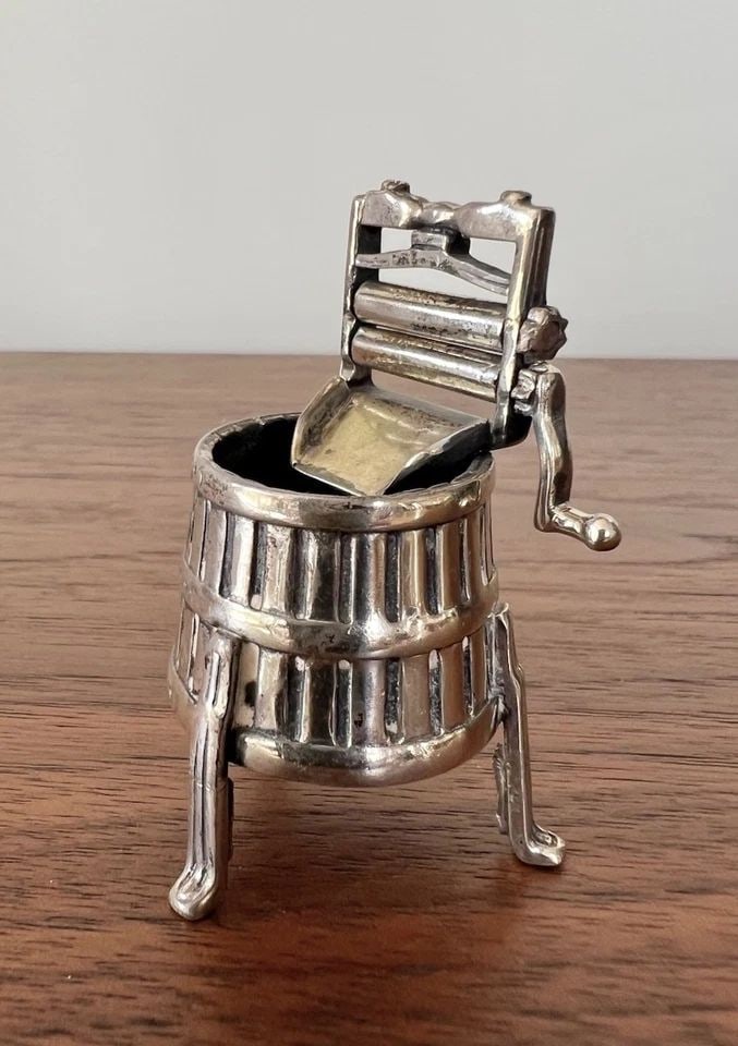 ANTIQUE STERLING SILVER MINIATURE DOLLHOUSE WRINGER 3D WASHING MACHINE SCULPTURE (1 of 2)